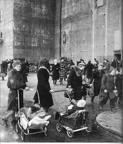 berlinzoobunker194529yn.jpg