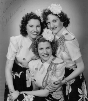 Andrews_Sisters222222.jpg
