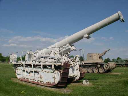 canon automoteur de 155mm Grande Puissance Filloux de 1938.jpg