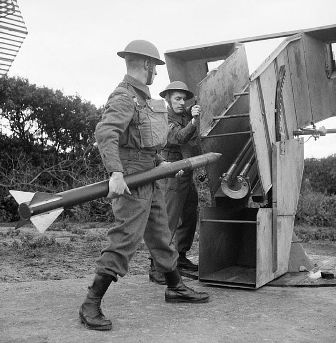 ' Battery à Merseyside, Juillet 1942.jpg