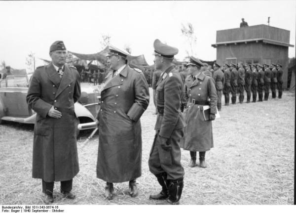 Bundesarchiv_Bild_101I-343-0674-16,_Bruno_Loerzer,_Hermann_Göring,_Adolf_Galland.jpg