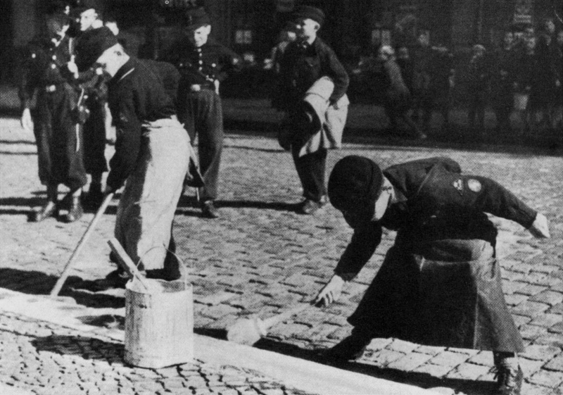 Berlin_1945_peinture bordure trtoire_10.jpg