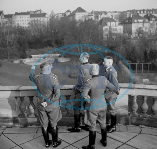 1942  Führerschule SIPO SD Prag.jpeg
