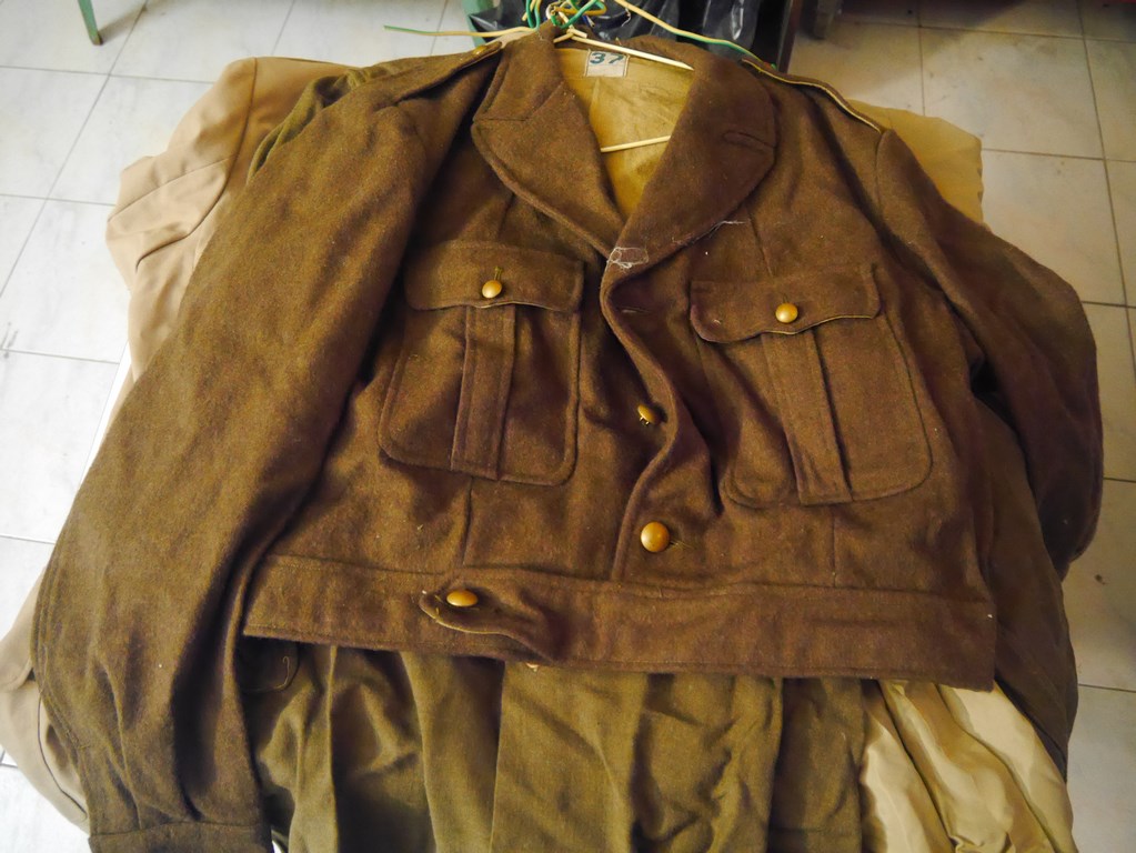 tenue.JPG