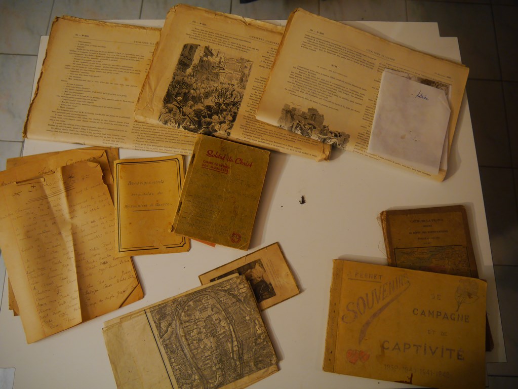 papiers.JPG