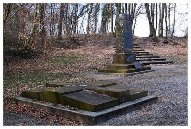 banvillars-monument.jpg