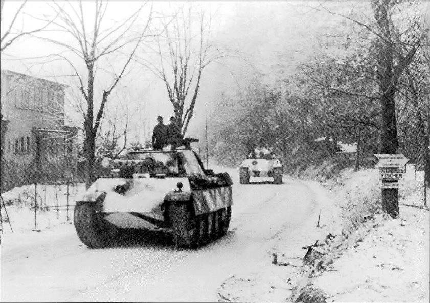 German Tank Panther Ausf G near Strasbourg 1945.jpg