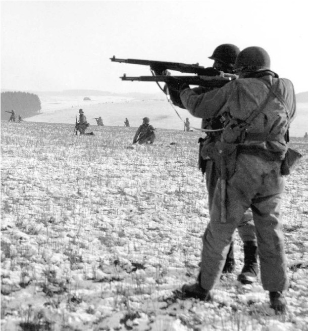 Infantry_near_Bastogne.jpg
