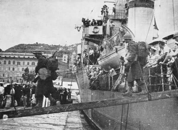 1943 9 TEMPETE libération de la corse.jpg