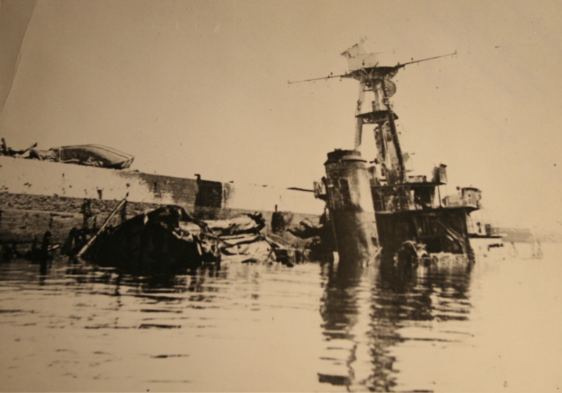 PLUTON 1940 épave.jpg