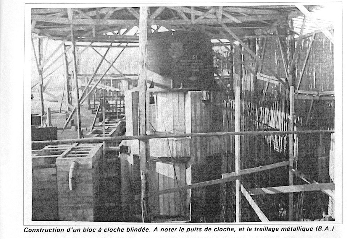 Bloc avec cloche.jpg