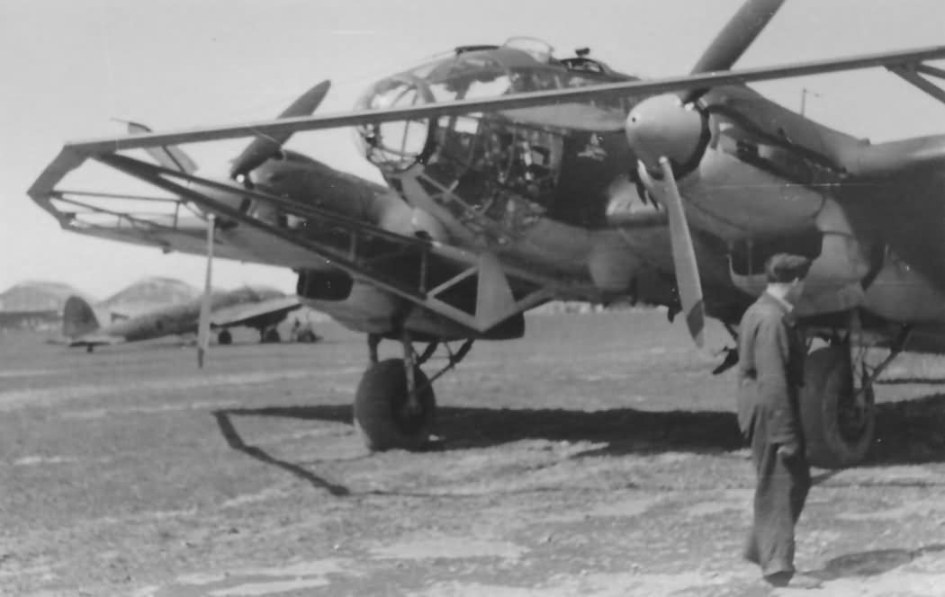 He111H_balloon_cable_cutter.jpg