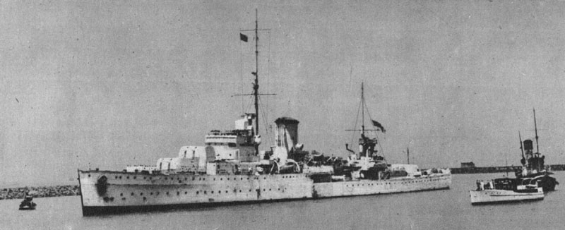 ACHILLES 1940 arrivant à buenos aires apres la bataille du rio de la plata.jpg