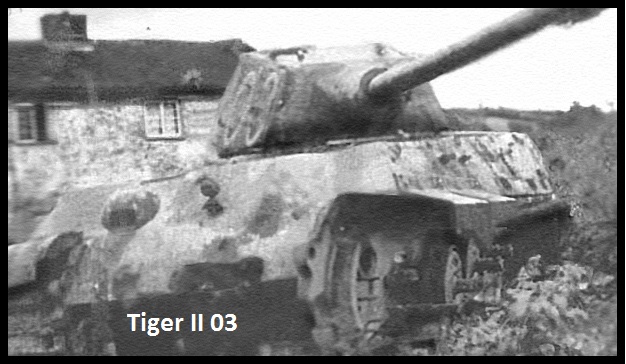 Tiger II 03 Nogent le Retrou 1944.jpg