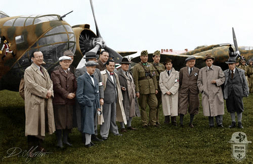 1940 - Debrecen -  3_6 Bomb__z__ Sz__zad Uz Bence - fortepan_28396 m__solata.jpg