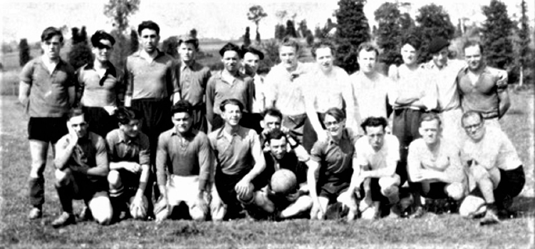 1-Vezin_Equipe_de_foot_1943.jpg