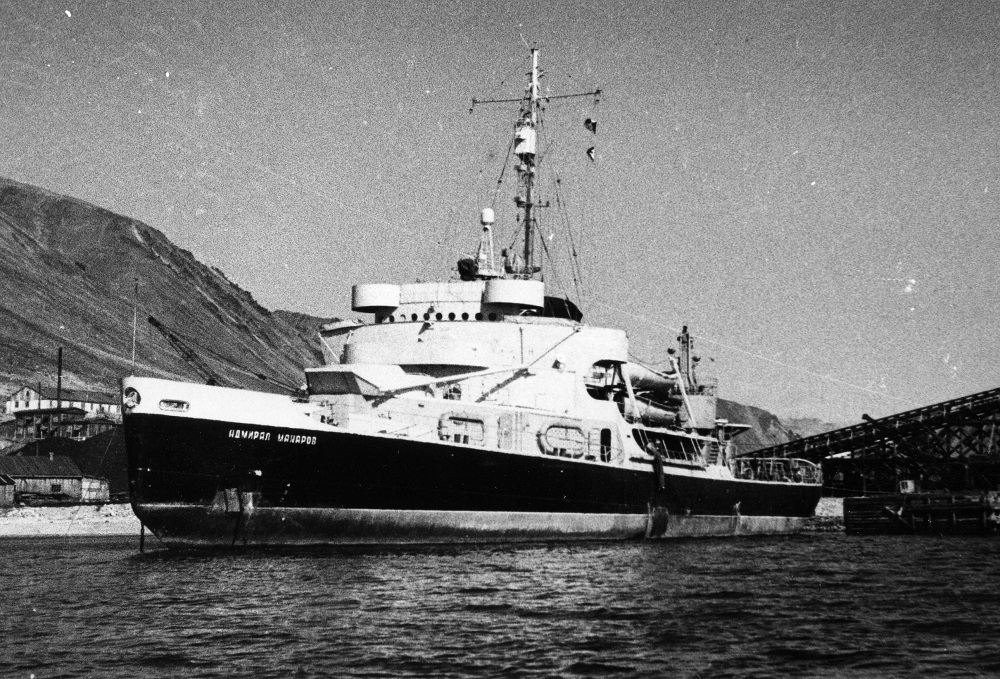 WAG280 SOUTHWIND 1949 ADMIRAL MAKAROV russe.jpg
