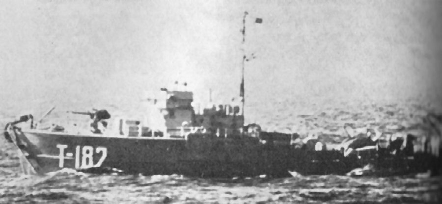T182 ex YMS 111945701.jpg