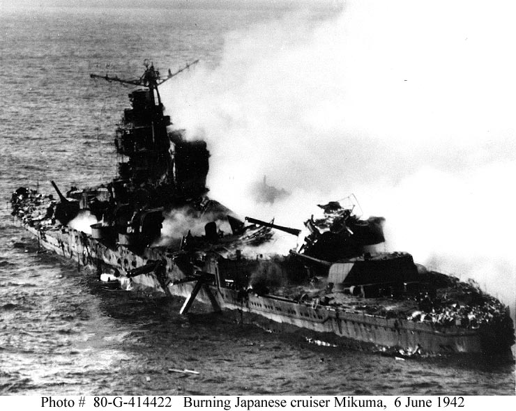 5 MIKUMA 1942 6 6 à midway.jpg