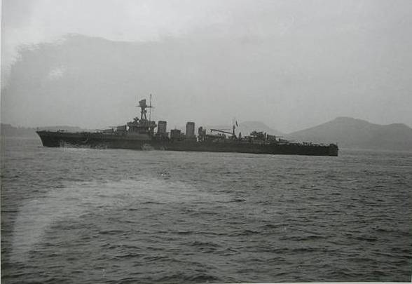 1944 9 13 DUGUAY TROUIN à toulon.jpg