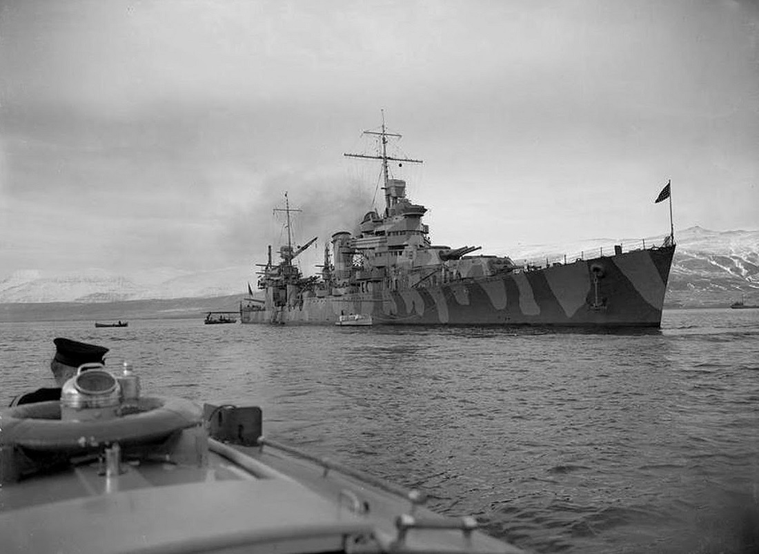 CA37 TUSCALOOSA 1942.jpg