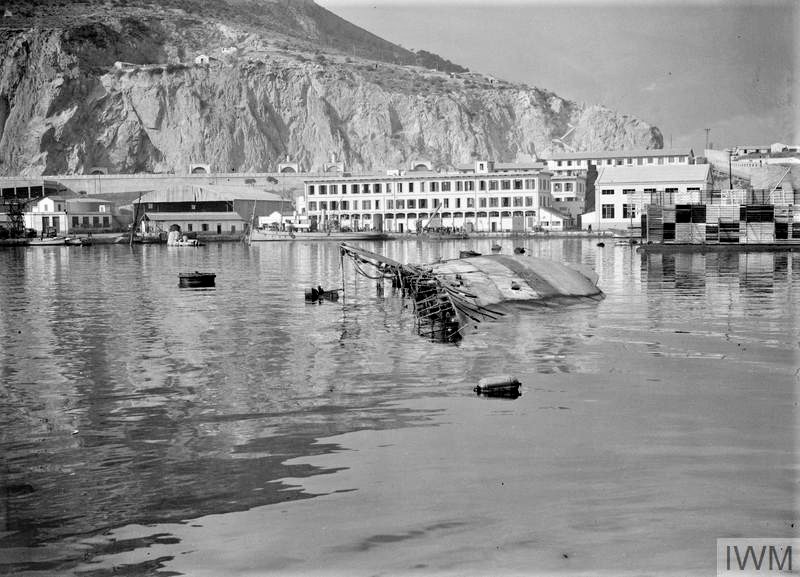 1942 11 8 WALNEY ex WCG SEBAGO  à oran.jpg