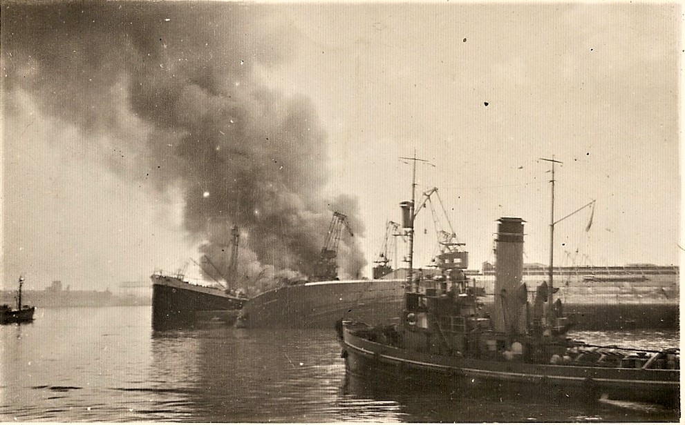 1942 11 8 LAVANDOU,LIPARI,PORTHOS,bombardement casablanca.jpg