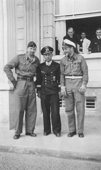 krizgs battle dress.jpg