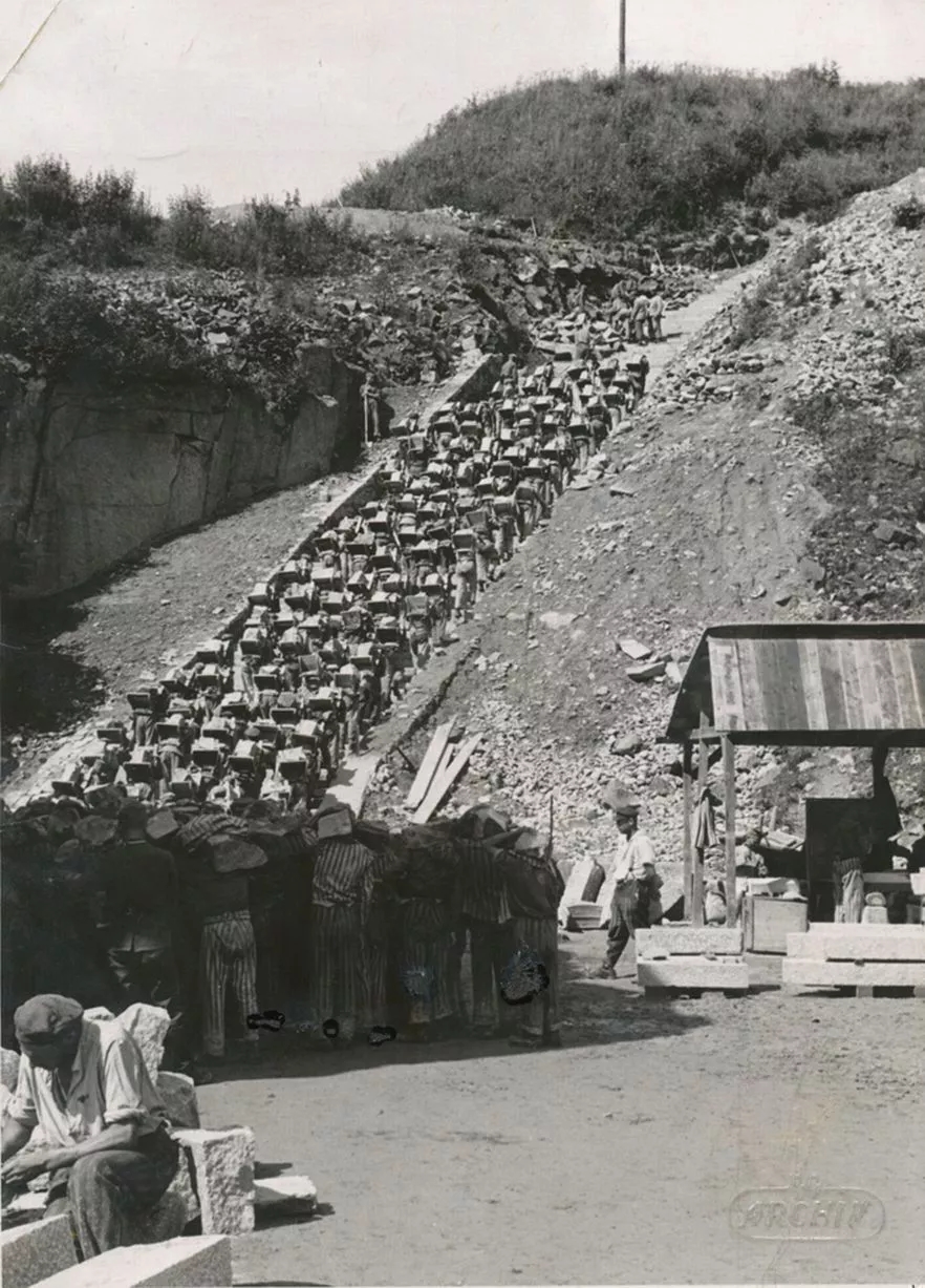 PAY-The-Infamous-Mauthausen-Stairs-of-Death.jpg