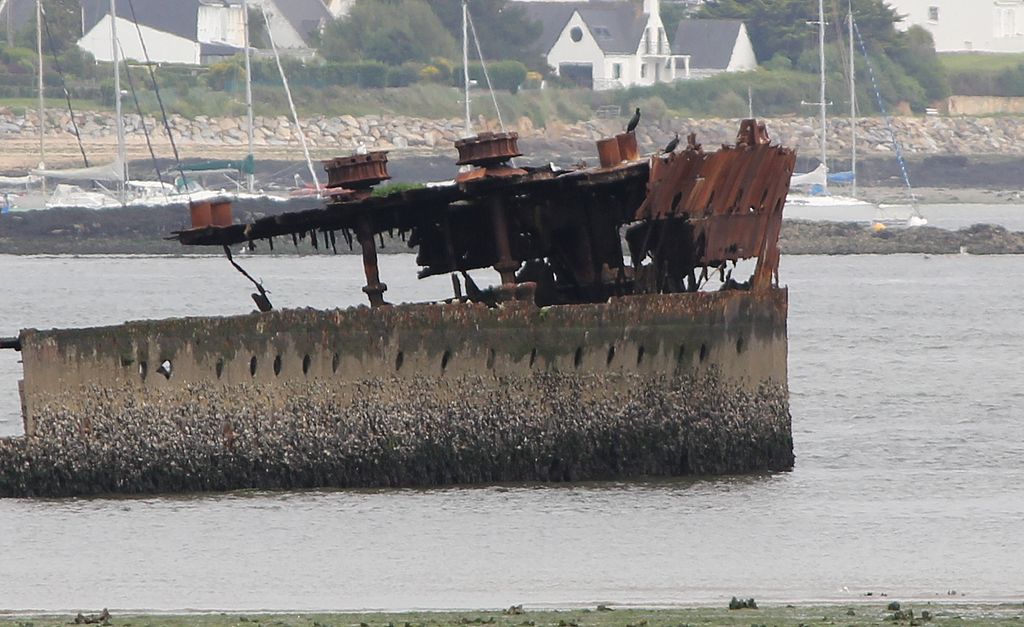 STRASBOURG 2012 6 26 wreck,_bow.jpg