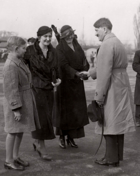 Frau Goebbels%2C Angela Raubal.jpg