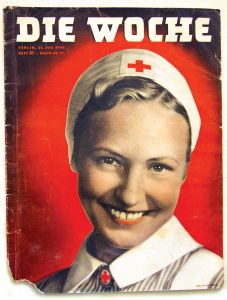 Frauen-9-227x300.jpg