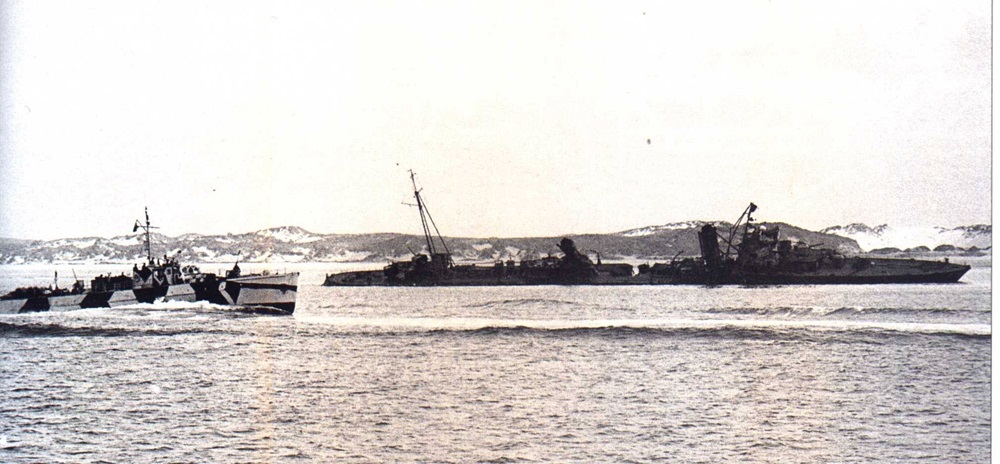 CHACAL 1940 5 25  échoué  Boulogne - Copie.jpg