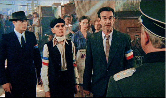 un village français 2.gif