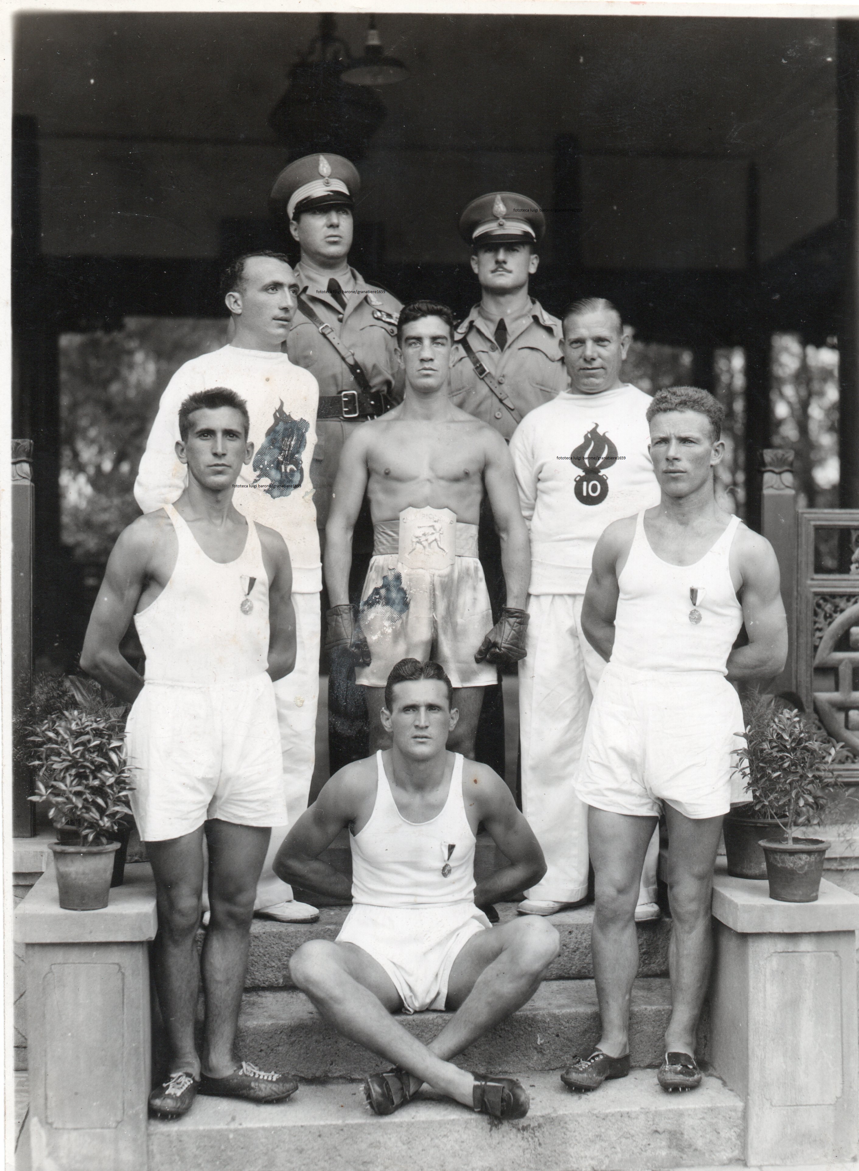 10 grenadier chine.jpg