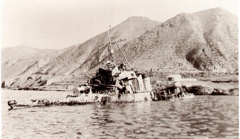 TRAMONTANE 1942 11 épave en baie de Kristel.jpg