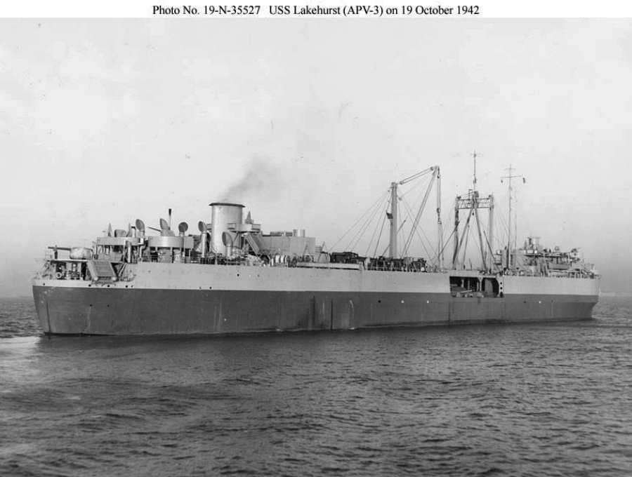 APV3 LAKEHURST ex SEATRAIN NEW JERSEY 1942 10 19 .jpg