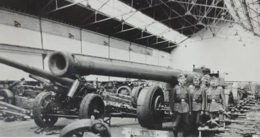 atelier 1932.jpg