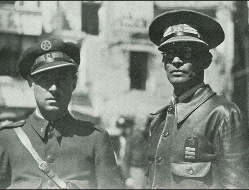 com pol .jpg
