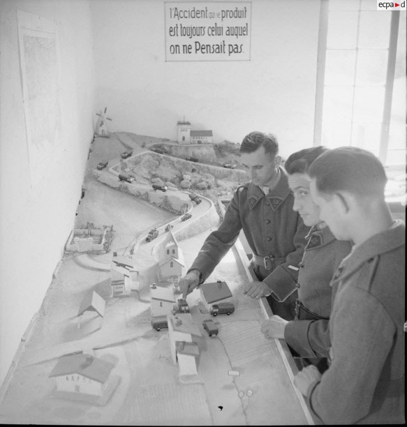 mkt instruction technique 1940.jpg