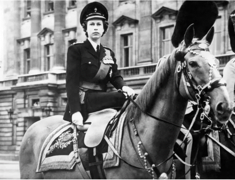 princess elizabeth.gif