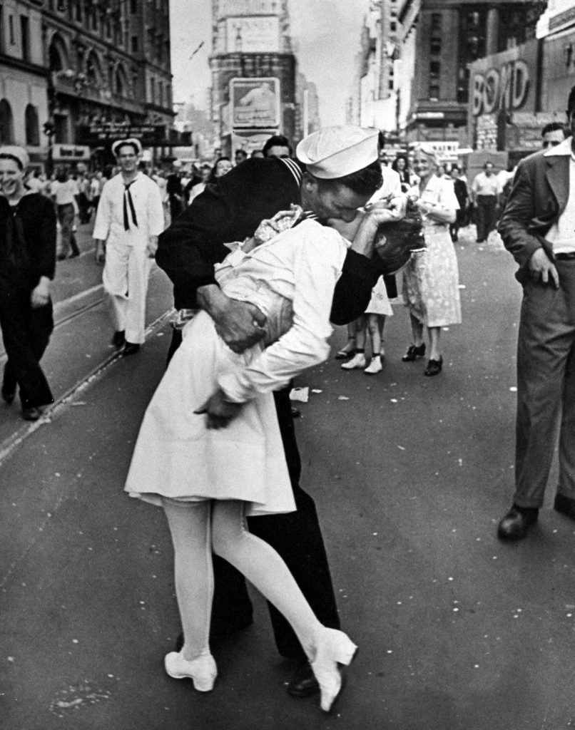 life-kisses-09-.jpg