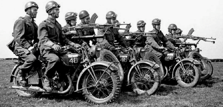 ww2-1942-royal-montreal-regt-petworth.png