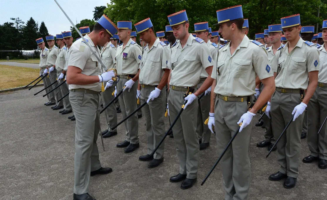 pas crispin 2.gif