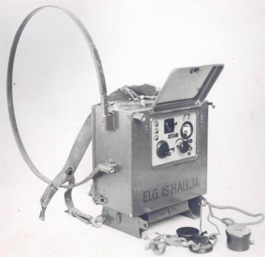 hung radio 2.gif