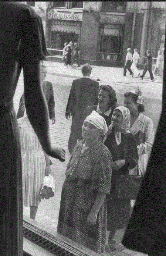 shopping in russia.gif