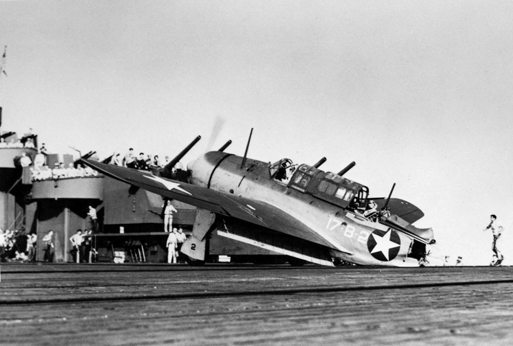 SB2C 1 VB-17 sans tail on USS Bunker Hill (CV-17) 1943.jpg